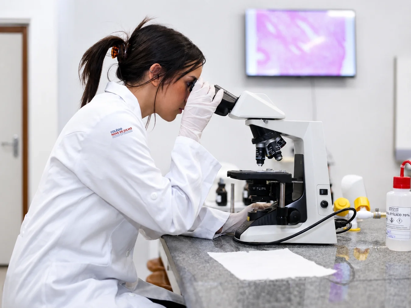 Laboratório de Microscopia da unidade Vila Prudente